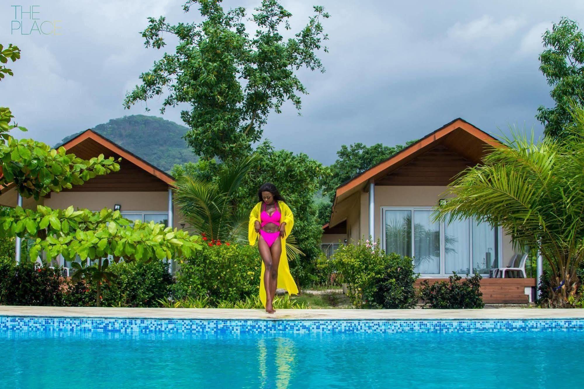 The Place Resort At Tokeh Beach Freetown Eksteriør billede