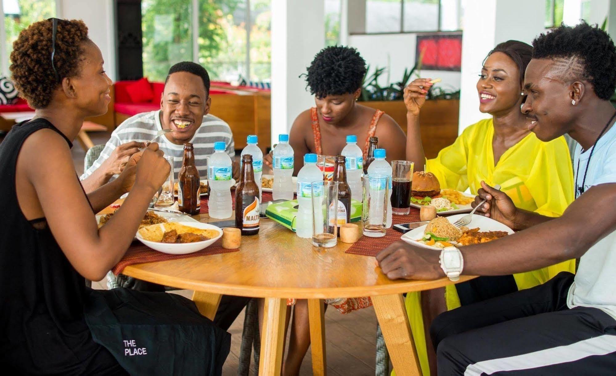 The Place Resort At Tokeh Beach Freetown Eksteriør billede